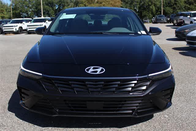 new 2025 Hyundai Elantra car, priced at $26,447