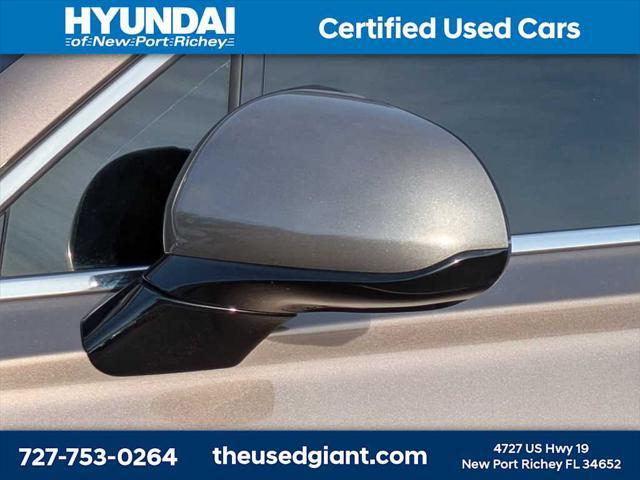 used 2020 Hyundai Santa Fe car, priced at $18,511