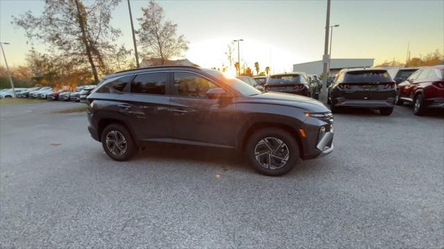 new 2025 Hyundai Tucson Hybrid car, priced at $34,527