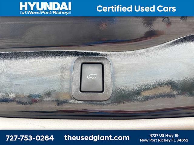 used 2018 Toyota Highlander car, priced at $27,440