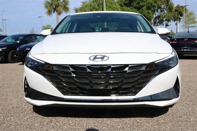 new 2023 Hyundai Elantra HEV car, priced at $31,130