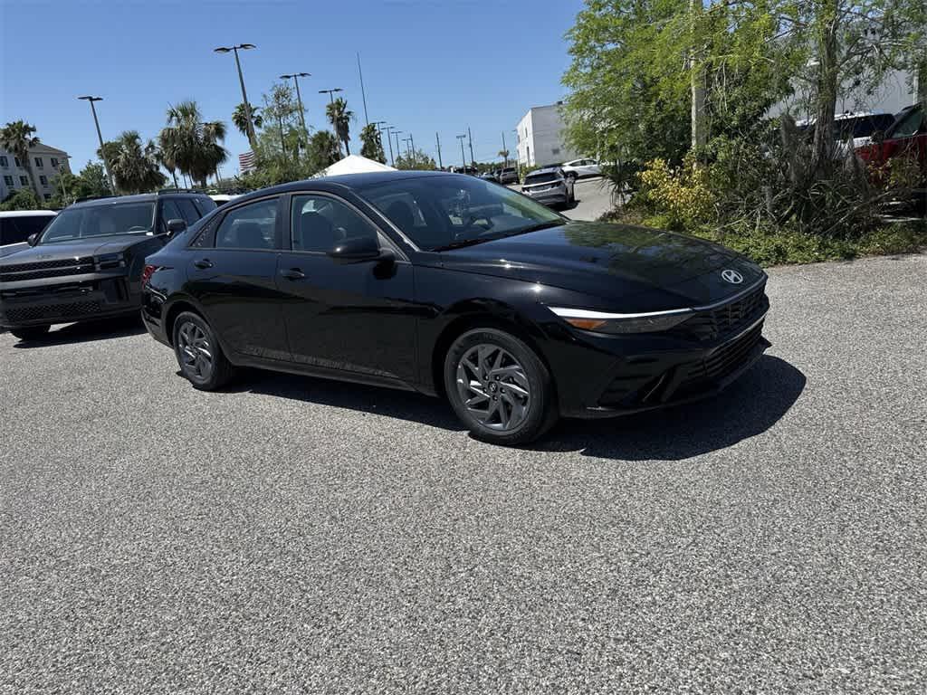 new 2025 Hyundai ELANTRA HEV car, priced at $23,574