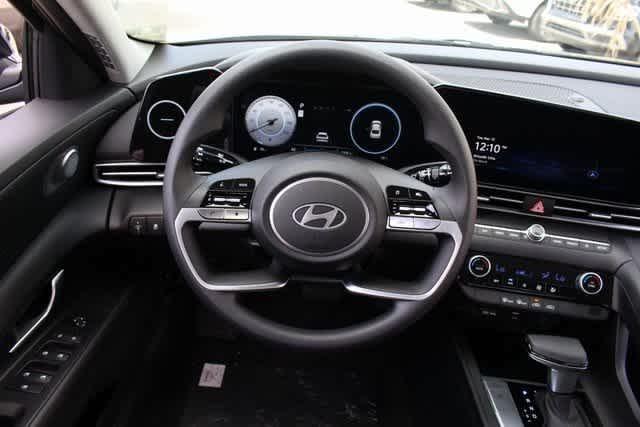 new 2024 Hyundai Elantra car, priced at $24,286
