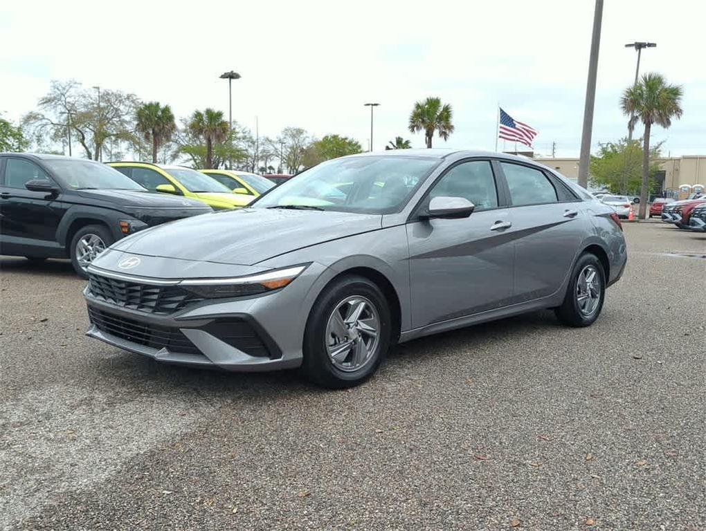 new 2025 Hyundai Elantra car, priced at $21,522