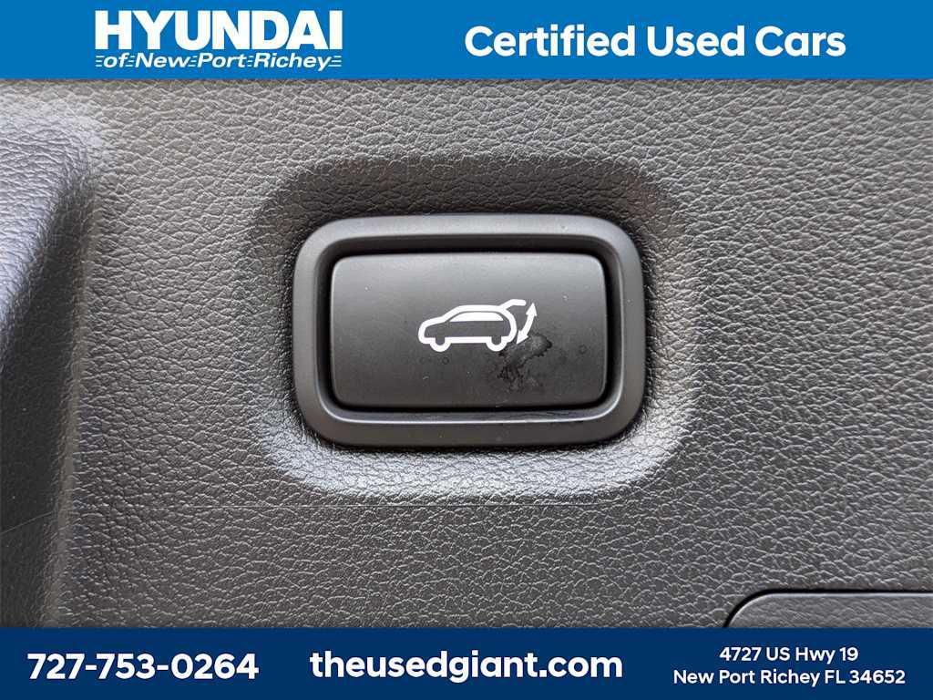 used 2023 Hyundai Santa Fe car, priced at $27,391