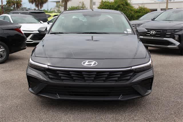 new 2025 Hyundai Elantra car, priced at $23,065