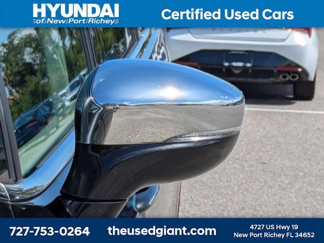 used 2020 Chrysler Pacifica car, priced at $20,677