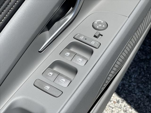 new 2025 Hyundai Elantra car, priced at $28,517