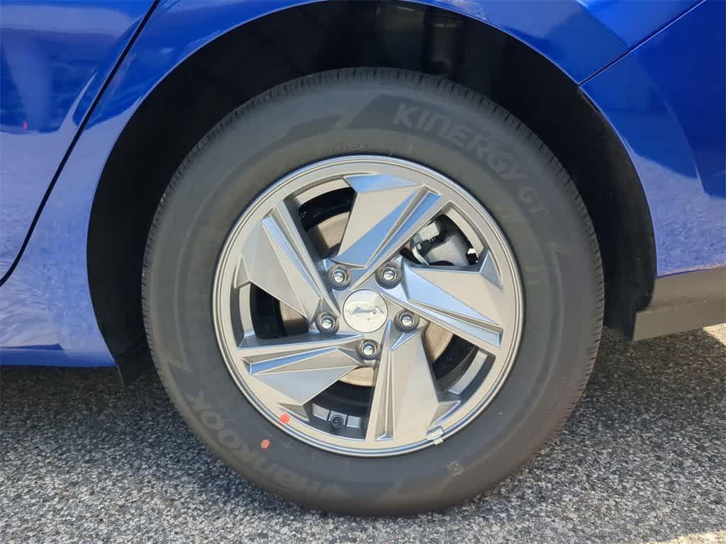 new 2025 Hyundai Elantra car, priced at $20,555