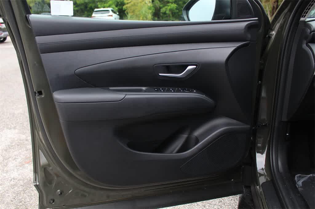 new 2025 Hyundai Tucson car, priced at $32,044