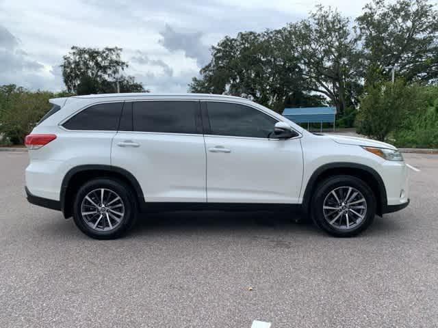 used 2019 Toyota Highlander car, priced at $25,221