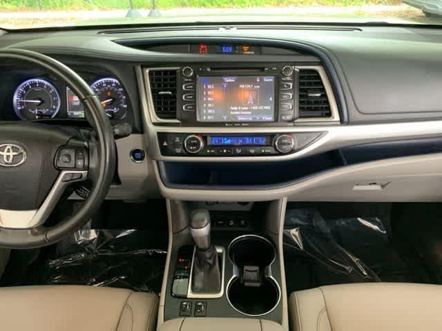 used 2019 Toyota Highlander car, priced at $25,221