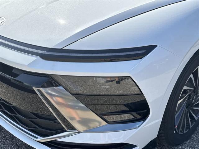 new 2025 Hyundai Sonata Hybrid car, priced at $32,741