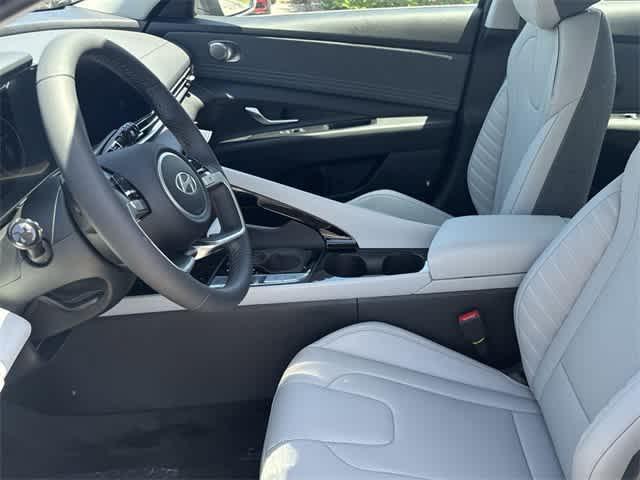 new 2025 Hyundai Elantra car, priced at $27,595