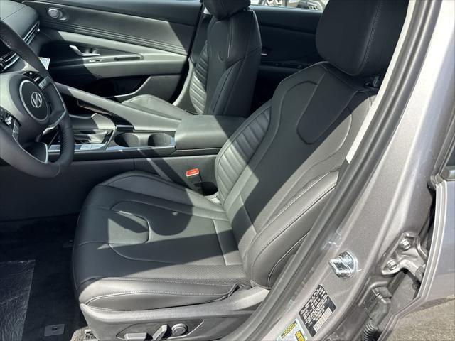 new 2025 Hyundai Elantra car, priced at $27,712
