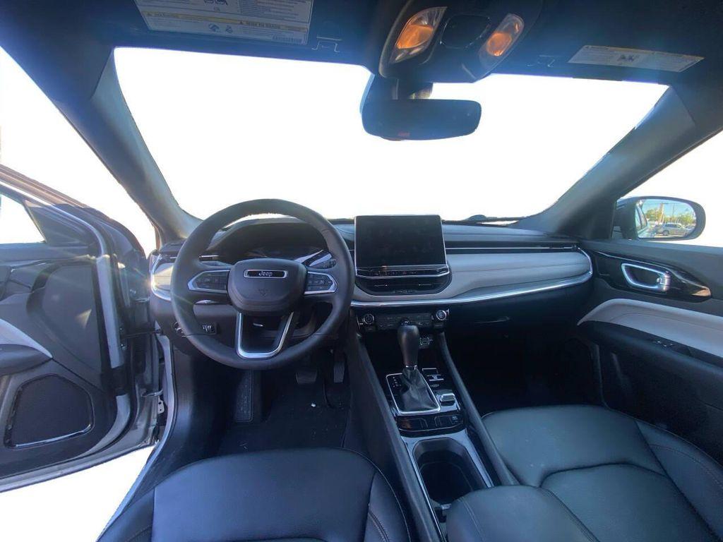 used 2024 Jeep Compass car