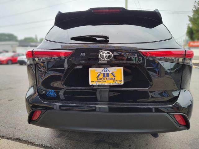 used 2021 Toyota Highlander car, priced at $29,995