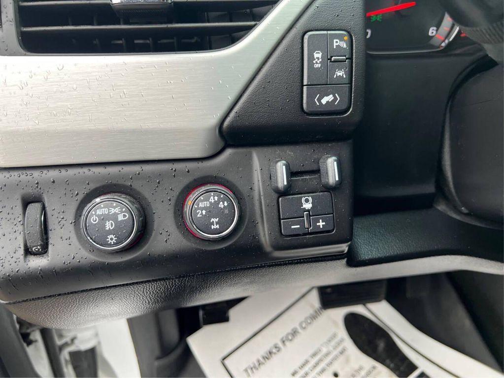 used 2016 GMC Yukon car, priced at $18,995