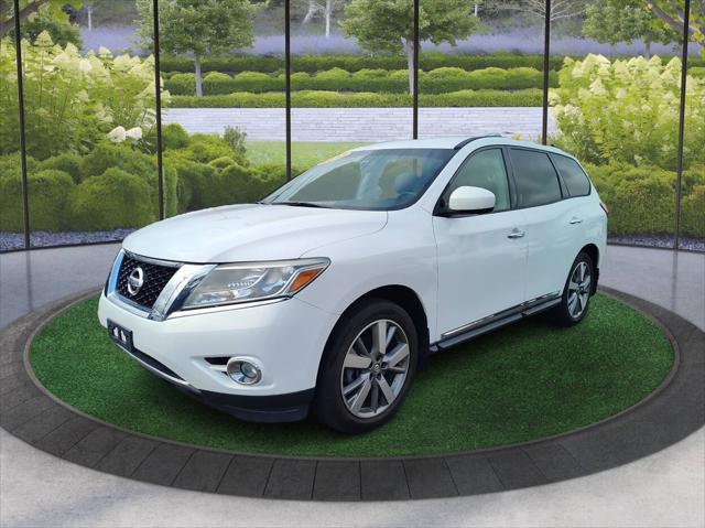 used 2013 Nissan Pathfinder car, priced at $9,995