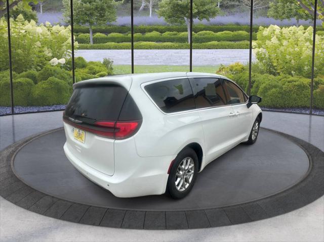 used 2023 Chrysler Pacifica car, priced at $27,995