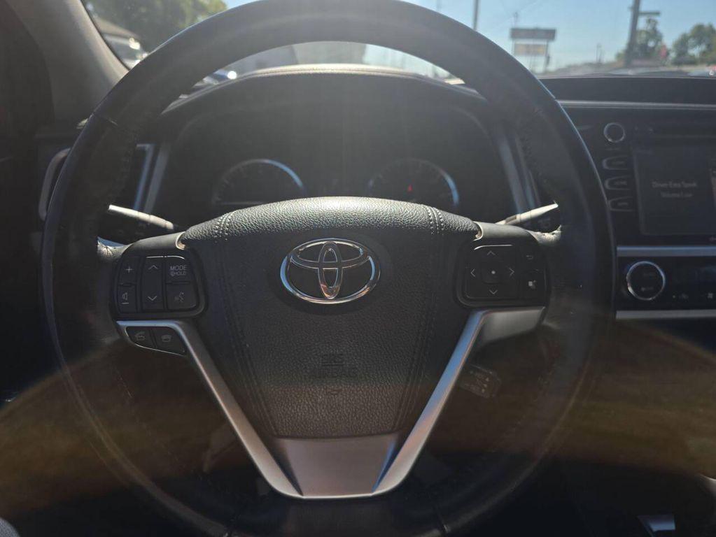 used 2015 Toyota Highlander car, priced at $14,995