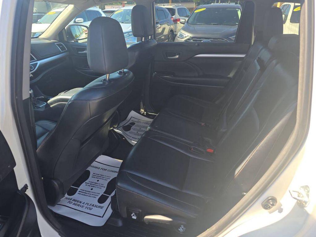 used 2015 Toyota Highlander car, priced at $14,995