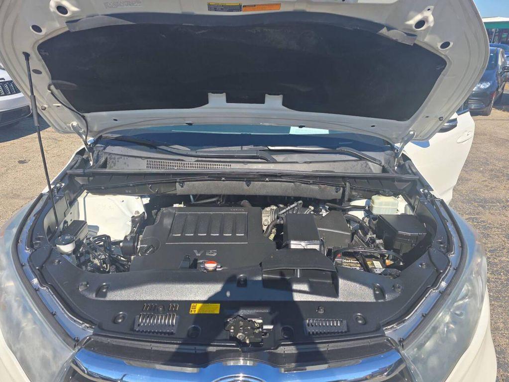 used 2015 Toyota Highlander car, priced at $14,995