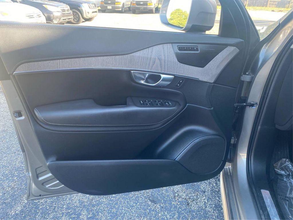 used 2021 Volvo XC90 Recharge Plug-In Hybrid car