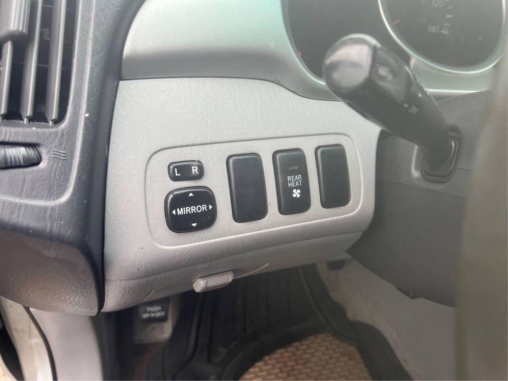 used 2004 Toyota Highlander car, priced at $3,995