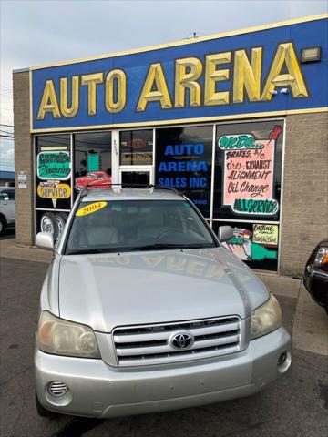 used 2004 Toyota Highlander car, priced at $5,995