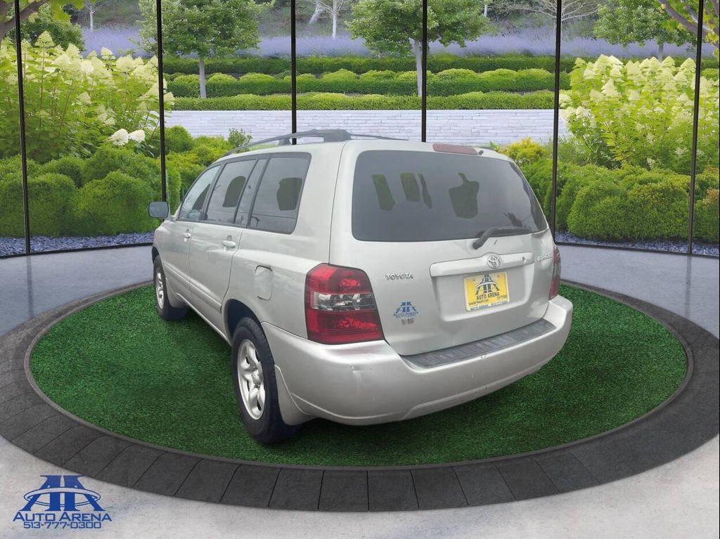 used 2004 Toyota Highlander car, priced at $3,995