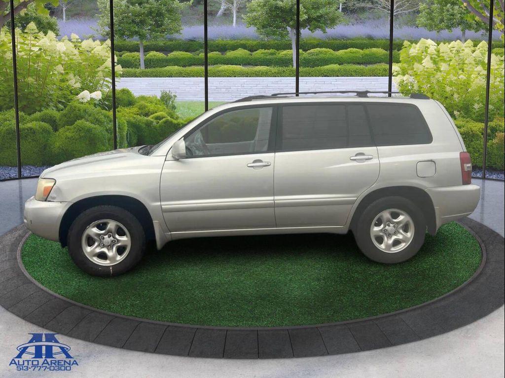 used 2004 Toyota Highlander car, priced at $3,995