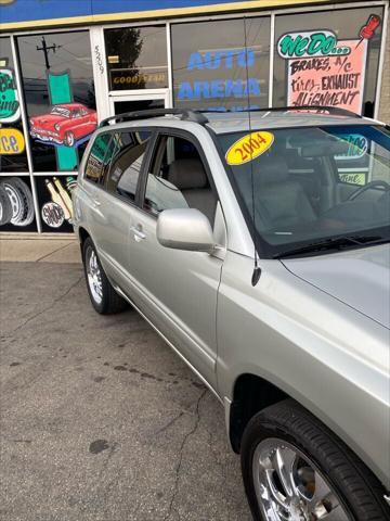 used 2004 Toyota Highlander car, priced at $5,995