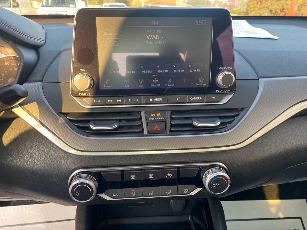 used 2024 Nissan Altima car