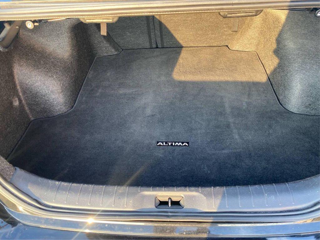 used 2024 Nissan Altima car