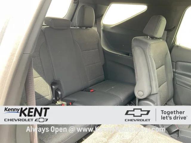 used 2025 Chevrolet Traverse car, priced at $41,335