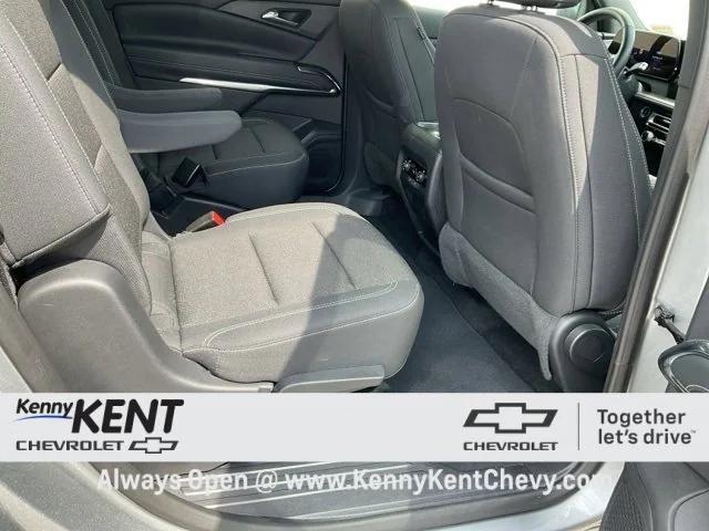 used 2025 Chevrolet Traverse car, priced at $41,335