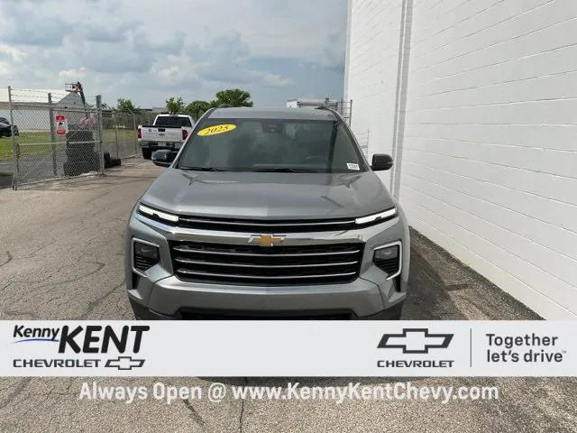 used 2025 Chevrolet Traverse car, priced at $41,335