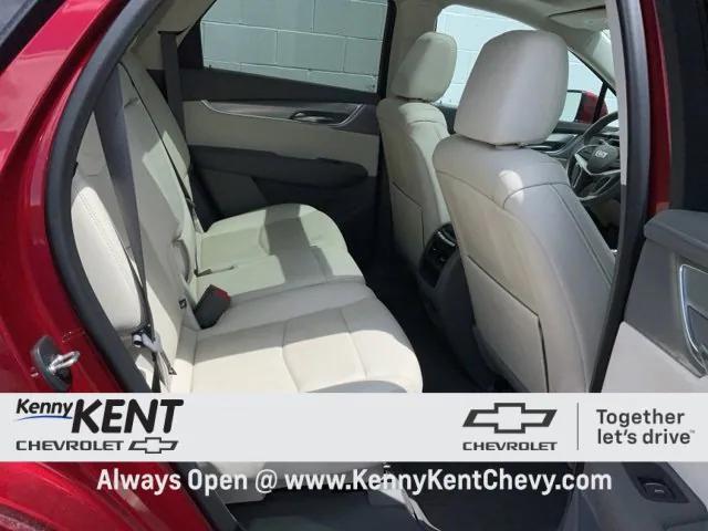 used 2022 Cadillac XT5 car, priced at $34,555