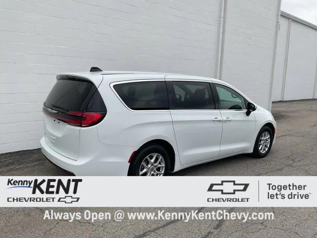 used 2023 Chrysler Pacifica car, priced at $27,336