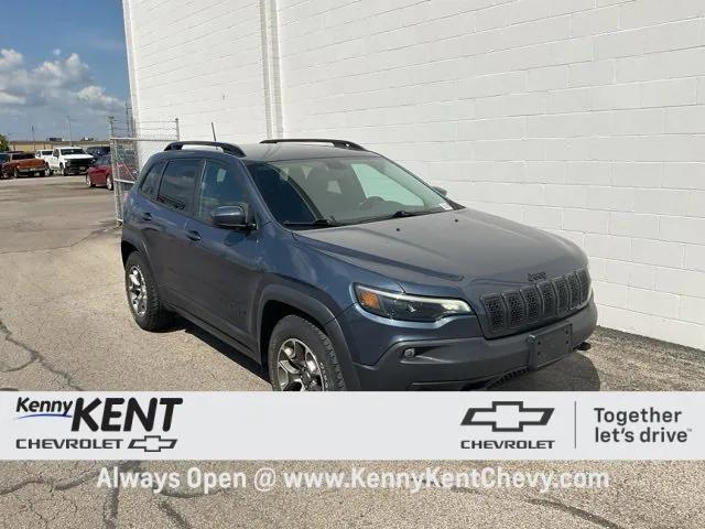 used 2020 Jeep Cherokee car, priced at $16,391
