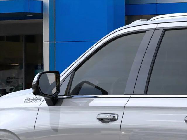 new 2025 Chevrolet Suburban car, priced at $81,895