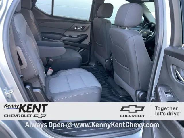 used 2023 Chevrolet Traverse car, priced at $30,355