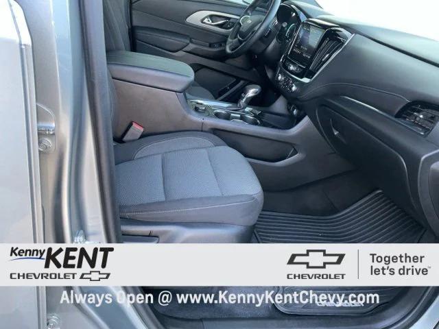 used 2023 Chevrolet Traverse car, priced at $30,355