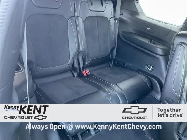 used 2022 Jeep Grand Cherokee L car, priced at $30,398