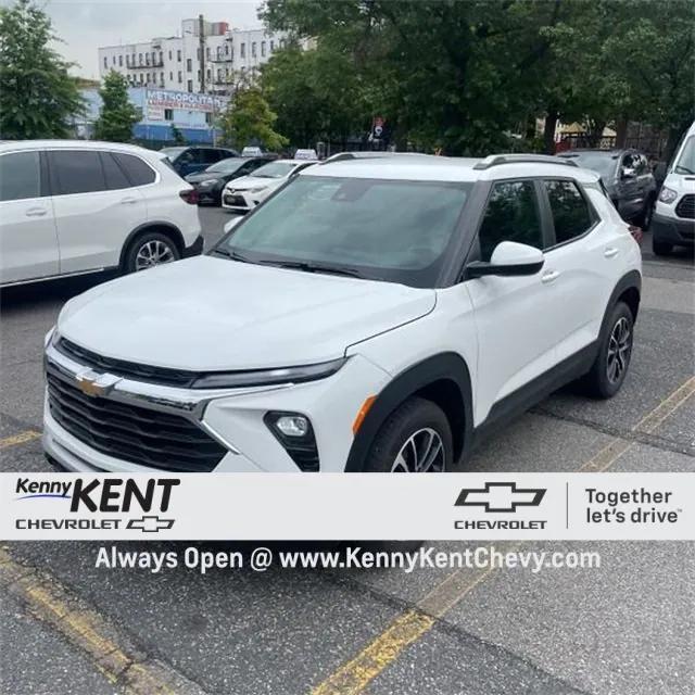 used 2024 Chevrolet TrailBlazer car, priced at $25,991
