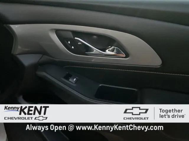 used 2021 Chevrolet Traverse car, priced at $20,936