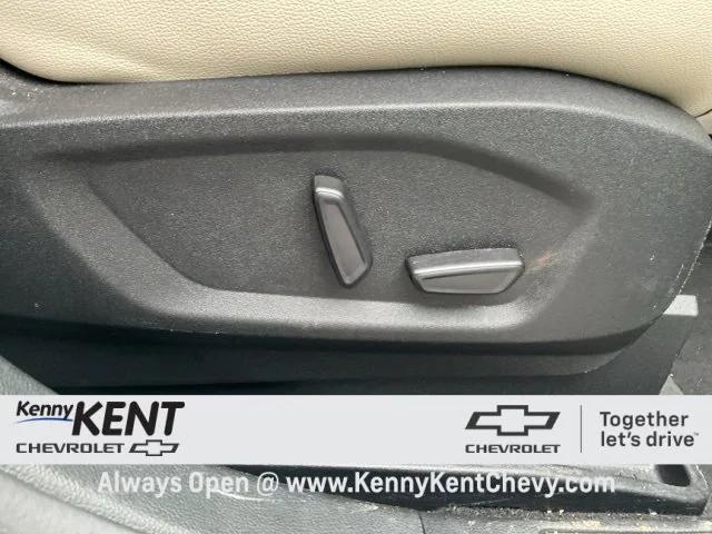 used 2024 Ford Edge car, priced at $26,199