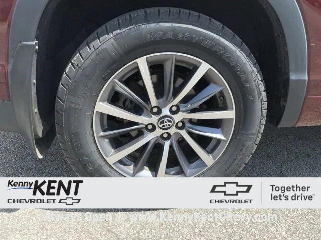 used 2017 Toyota Highlander car, priced at $20,685