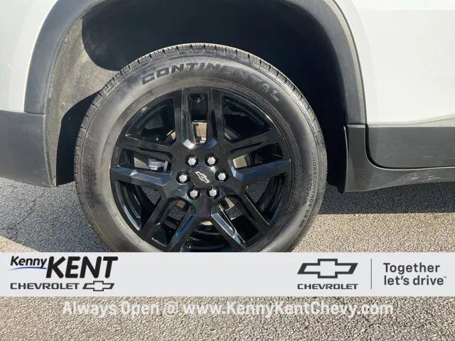 used 2023 Chevrolet Traverse car, priced at $28,795
